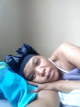 Snapshot of Feathergal69_ chatting on 09.18.25 Feathergal69 online show from 09.18.25