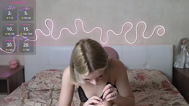 Betty Blamee online show from 11.09.25