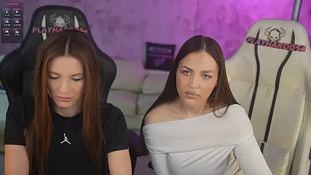 Julia  Star  online show from 03.20.26