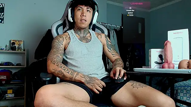 Nickhot0609 online show from 10.07.25