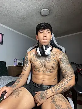 Nickhot0609 online show from 10.18.25