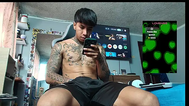 Nickhot0609 online show from 02.25.26