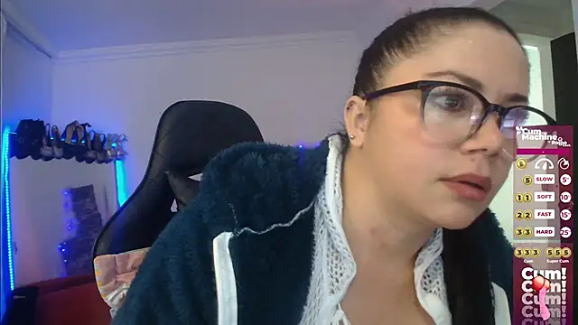 Snapshot of Madame_Shein_ chatting on 12.11.24 Madame Shein online show from 12.11.24