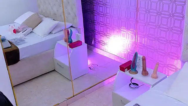 Derieri D online show from 11.11.25