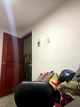 Jestebanano online show from 11.03.25