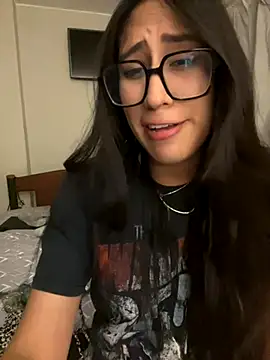 AleFantasy0001 online show from 10.15.25