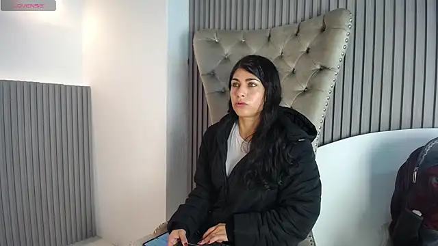 Snapshot of Melodi_Roux chatting on 05.02.26 Melodi Roux online show from 05.02.26