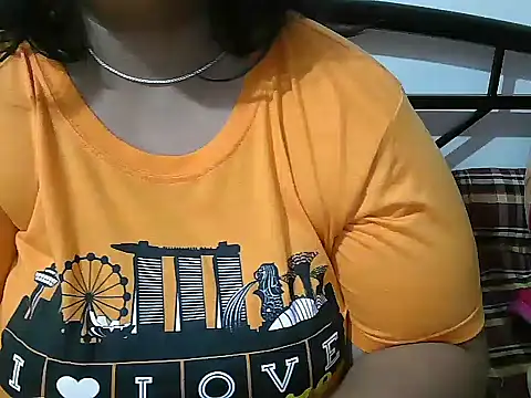 Snapshot of Queen_of_boobs01 chatting on 09.16.25 Queen of boobs01 online show from 09.16.25