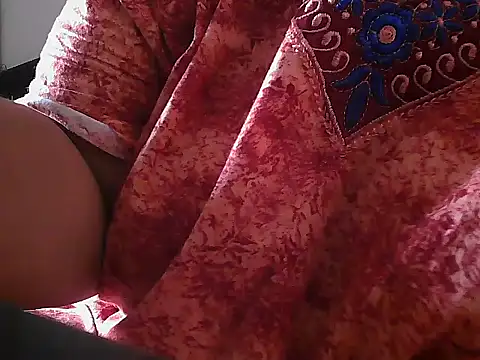 Queen of boobs01 online show from 04.20.26
