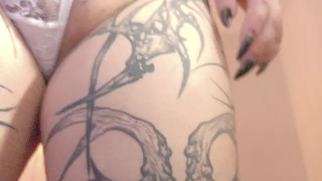 Yuriko May online show from 03.20.26