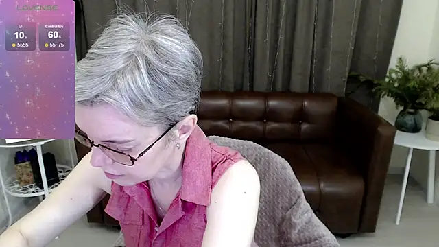 Cutie Erikaa1 online show from 01.15.25