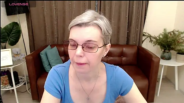 Cutie Erikaa1 online show from 01.18.25