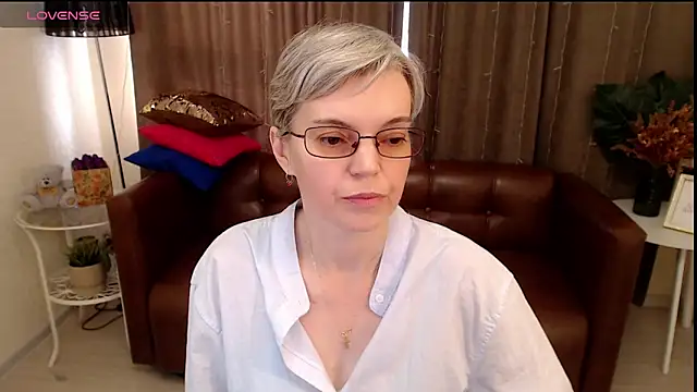 Cutie Erikaa1 online show from 03.06.25