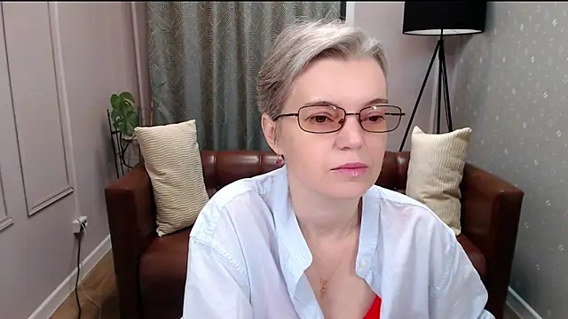 Cutie Erikaa1 online show from 10.31.25