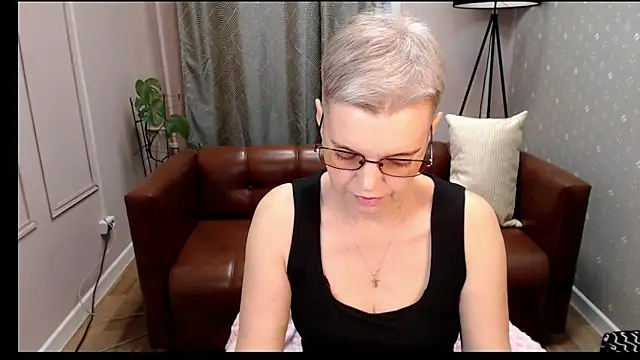 Cutie Erikaa1 online show from 11.06.25