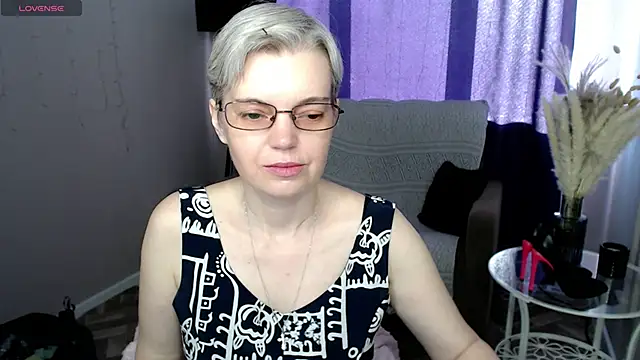 Snapshot of Cutie_Erikaa1 chatting on 05.22.26 Cutie Erikaa1 online show from 05.22.26