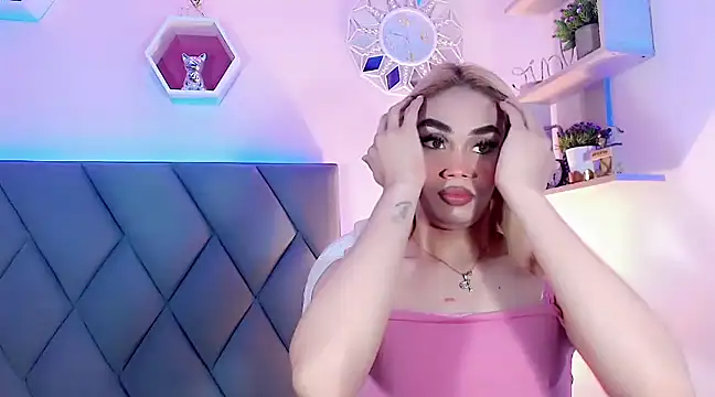 Hallyhott online show from 12.02.24