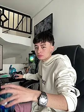 nico 18x online show from 12.04.25