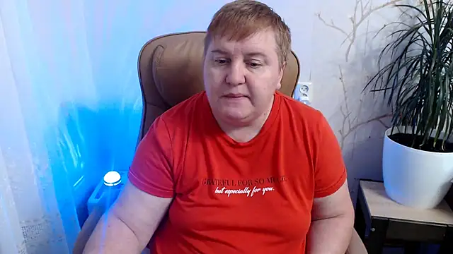 Snapshot of Limonka-Fire chatting on 12.21.24 Limonka-Fire online show from 12.21.24