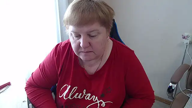Snapshot of Limonka-Fire chatting on 04.14.26 Limonka-Fire online show from 04.14.26