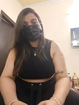 Snapshot of Archi-07 chatting on 03.19.25 Archi-07 online show from 03.19.25