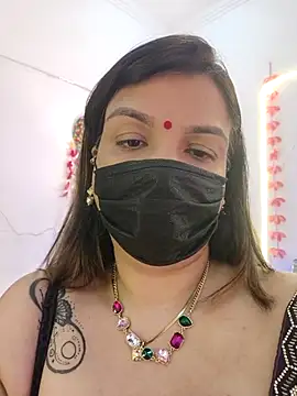 Snapshot of Archi-07 chatting on 10.19.25 Archi-07 online show from 10.19.25