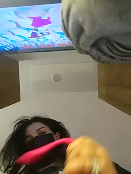 Snapshot of Archi-07 chatting on 11.01.25 Archi-07 online show from 11.01.25