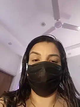 Snapshot of Archi-07 chatting on 12.14.25 Archi-07 online show from 12.14.25