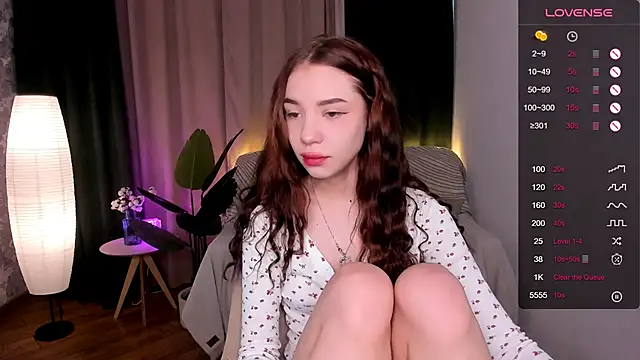 MilliBrown  online show from 02.02.25