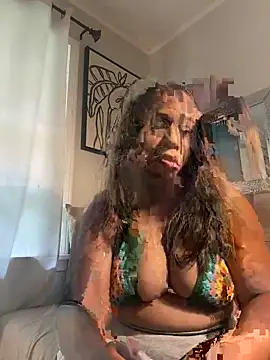 Snapshot of camiliaskye chatting on 09.25.25 camiliaskye online show from 09.25.25