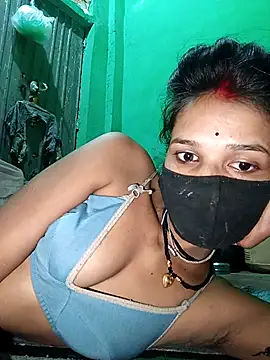 Snapshot of Hoty_girl_143 chatting on 11.11.25 Hoty girl 143 online show from 11.11.25