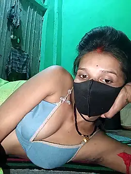 Snapshot of Hoty_girl_143 chatting on 12.03.25 Hoty girl 143 online show from 12.03.25