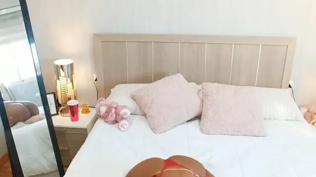 IamCrystal2 online show from 12.13.24