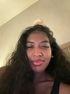 IamCrystal2 online show from 12.16.24