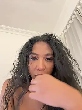 Snapshot of IamCrystal2 chatting on 05.16.26 IamCrystal2 online show from 05.16.26