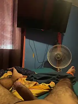 Lui19892 online show from 10.21.25