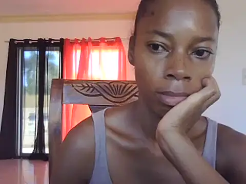 Snapshot of adele-33 chatting on 03.21.25 adele-33 online show from 03.21.25