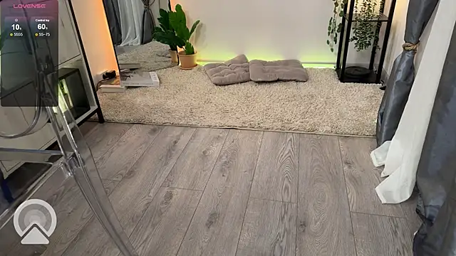 Lella Ryann  online show from 02.21.25