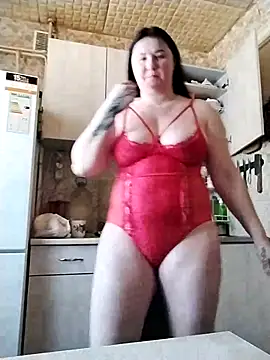 Holly-69 online show from 02.18.25