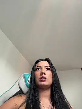 Snapshot of missycanoo chatting on 05.21.26 missycanoo online show from 05.21.26