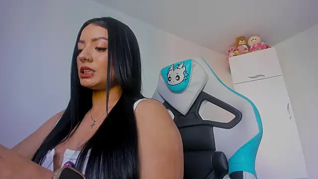 Snapshot of missycanoo chatting on 05.26.26 missycanoo online show from 05.26.26