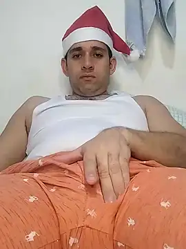 Snapshot of CRISTHIAN_GREY01 chatting on 12.06.24 CRISTHIAN GREY01 online show from 12.06.24