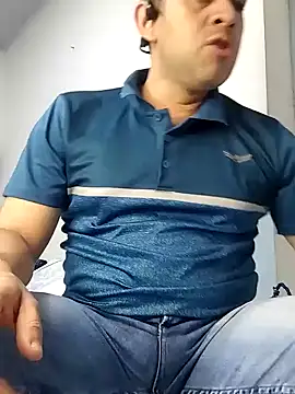 Snapshot of CRISTHIAN_GREY01 chatting on 12.08.24 CRISTHIAN GREY01 online show from 12.08.24