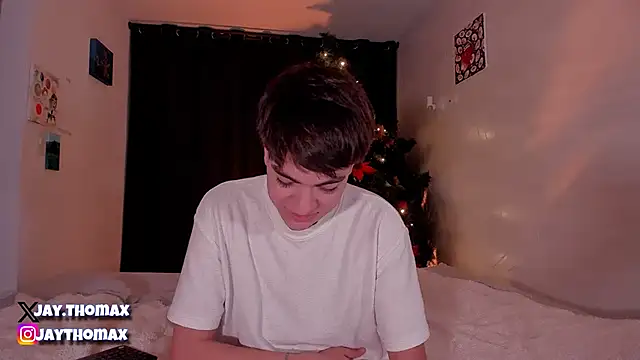 Snapshot of JaycoThomas chatting on 12.11.24 JaycoThomas online show from 12.11.24