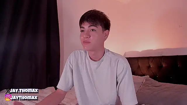 Snapshot of JaycoThomas chatting on 12.20.24 JaycoThomas online show from 12.20.24