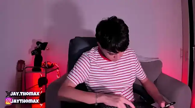 Snapshot of JaycoThomas chatting on 02.06.25 JaycoThomas online show from 02.06.25