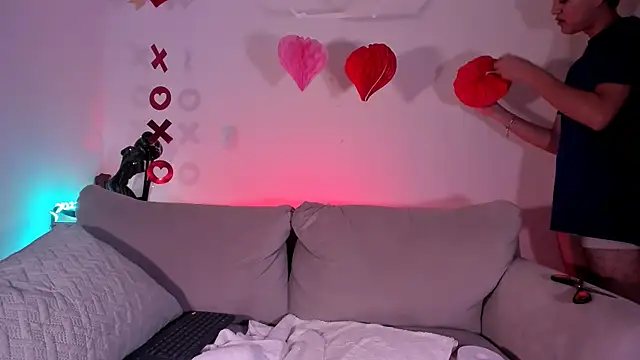 Snapshot of JaycoThomas chatting on 02.13.25 JaycoThomas online show from 02.13.25