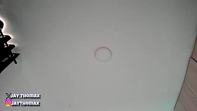 Snapshot of JaycoThomas chatting on 02.22.25 JaycoThomas online show from 02.22.25