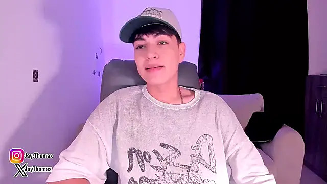 Snapshot of JaycoThomas chatting on 10.09.25 JaycoThomas online show from 10.09.25