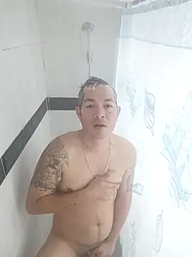 Snapshot of xxxx198756 chatting on 01.11.25 xxxx198756 online show from 01.11.25